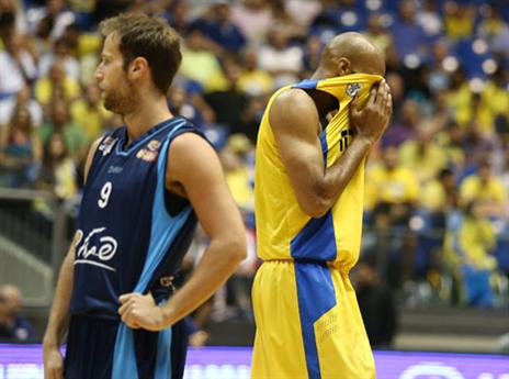 מכבי לא הצליחה לברוח (צילום: אלן שיבר)