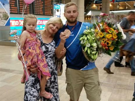 ריכטר והמשפחה (שירי אלג'ם)