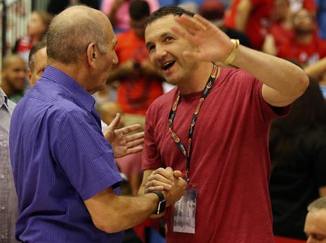 לקבוצת הרכישה מירושלים יש פרי ראשון (צילום: אלן שיבר)