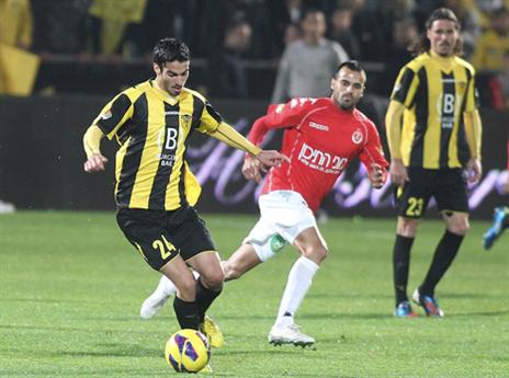 בינתיים מתאמן לבד. קריאף (אלן שיבר)