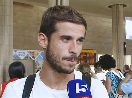 דה לוקאס. צרות בצרורות