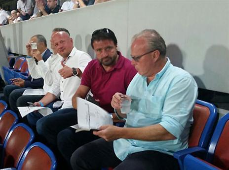 נציגי פלזן. מוטרדים?