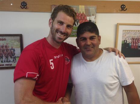 שוב בבירה. סמיה אחרי החתימה