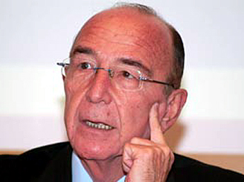 גלעדי. גם הוא עזר