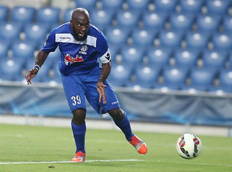 מונונגה. ניצחון ראשון כקפטן (צילום: אלן שיבר)