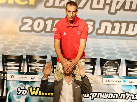 עודד קטש ואמן החושים, נמרוד הראל, בהקדמה משעשעת  (צילום: אלן שיבר)