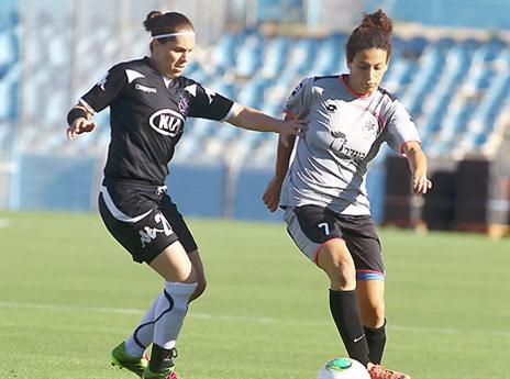 לא זומנה לסגל. מורן לביא (משמאל) במדי אס"א