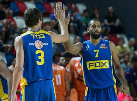 רנדל. שוחח עם אופוויבו (עודד קרני)