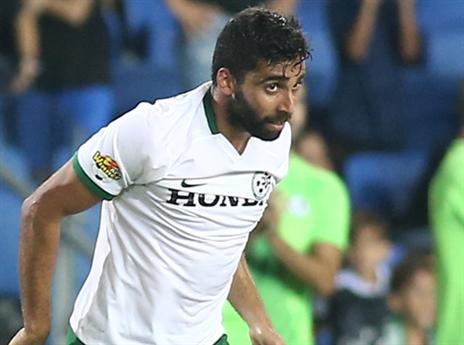 יקבל הזדמנות? עזרא (אלן שיבר)