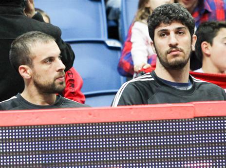 אליהו והלפרין במשחק הקודם מול קראסני. חסרו מאוד (צילום: דני מרון)