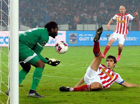 אפולה אדל בהודו. עושה חיל (getty)