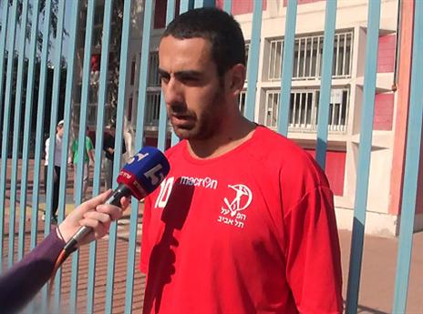 נותן לילדים מה שלו לא היה. אשכנזי