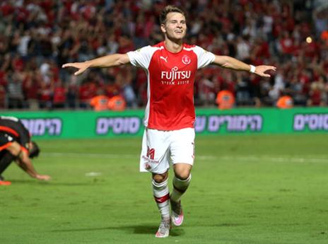 גם בומבה בדרך החוצה