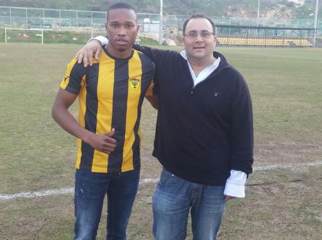 ולפורט עם סוכנו עידן כסיף