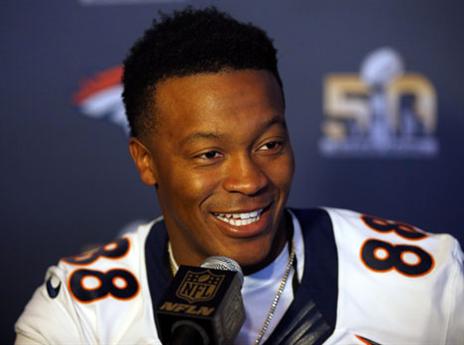 הטלפון הראשון היה לבן. קאטינה סמית'