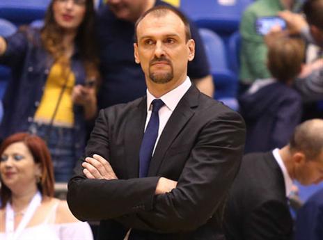 טבק. במכבי ת"א ממתינים עם ההחלטה על הולמן (אלן שיבר)