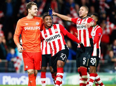 פ.ס.וו בונה על הפתעה (GETTY)