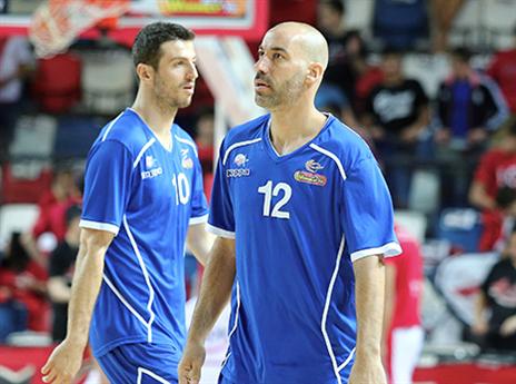 לא הצליח לעשות את הקסם. טפירו (אלן שיבר)