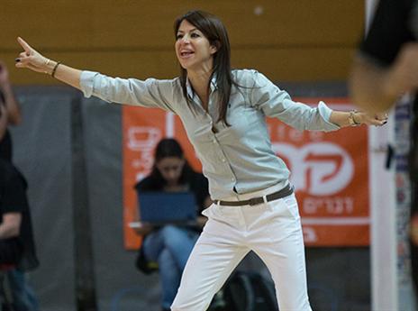 העליון. ענבר לא שכח לפרגן לקולגה (עודד קרני)