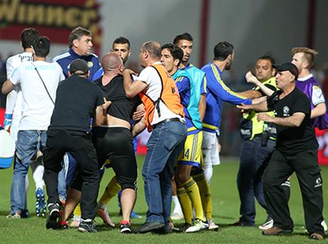 "מהומת ענק" (צילום: יוסי שקל)