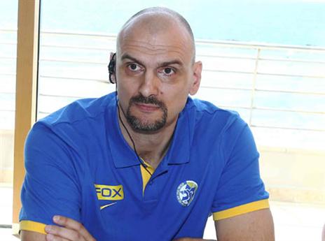 מגיע למאני טיים. טבק (אלן שיבר)