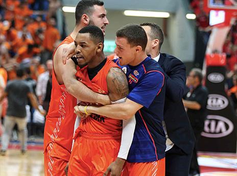 מרחק ניצחון מאליפות היסטורית (צילום: אלן שיבר)