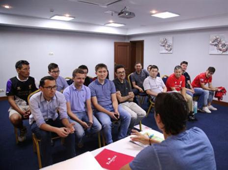 ושוחח עם האוהדים (אתר רשמי מכבי ת"א)