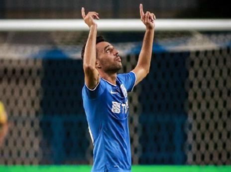 זהבי וגוואנגז'ו הרחק מאחור