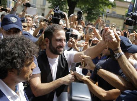 אוהדים רבים קיבלו את היגוואין (GETTYIMAGES)