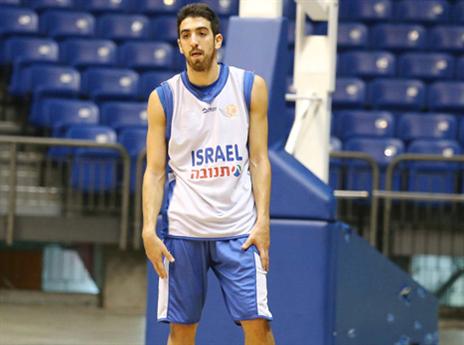 מביא ניסיון. טימור