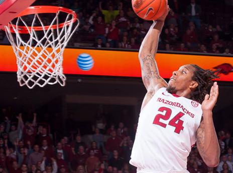 מייקל קוואלס. חיזור בתפקיד הגארד