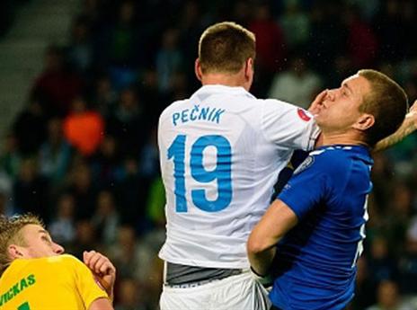 זובאס במדי הנבחרת. שוער חדש לבני יהודה (Getty)