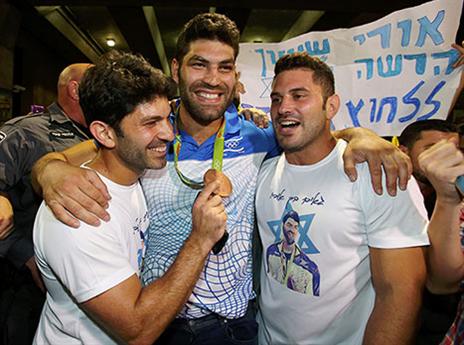 ששון ומשפחתו התאחדו (אלן שיבר)