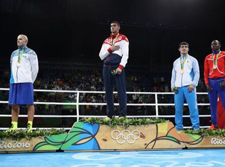 שיא הבוז הגיע בפודיום (gettyimages)