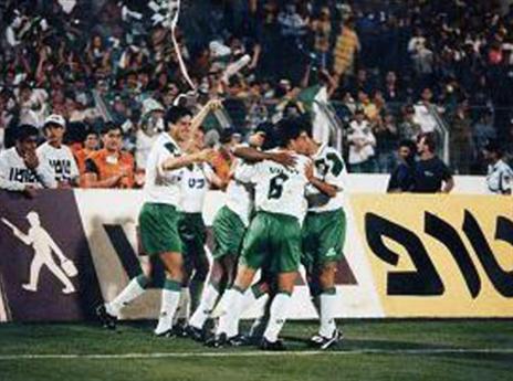 "היינו כמו משפחה". חיפה הגדולה של 1994 (האתר הרשמי מכבי חיפה)