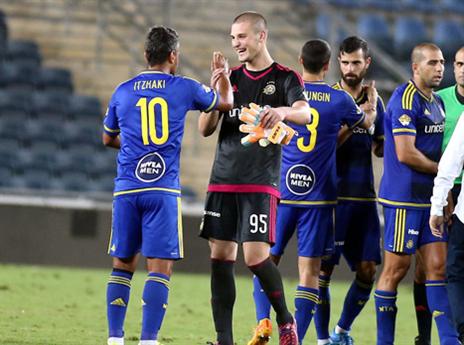 "מנסה להיות מנהיג" (דני מרון)