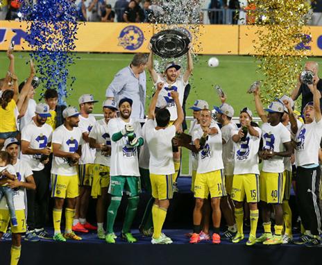 מכבי ת"א החזירה את האליפות (צילום: אלן שיבר)