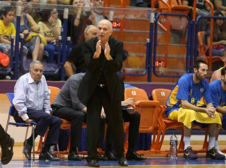 נערך לשיטת המשחק של רפשה. אדלשטיין (יוסי שקל)