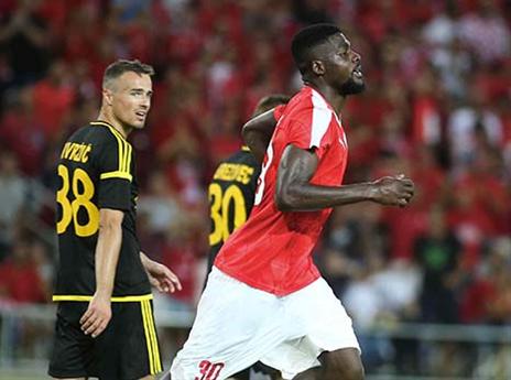 יזומן לשיחה משמעתית. אוגו (אלן שיבר)