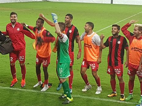 חזקים בליגה, חזקים בגביע הטוטו (צילום: הפועל ר"ג)