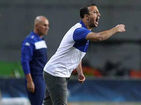 שוב ישאיר את עאבד מחוץ להרכב? בן זקן (אלן שיבר)