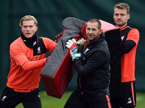 כך נראה אימון שוערים בליברפול (gettyimages)