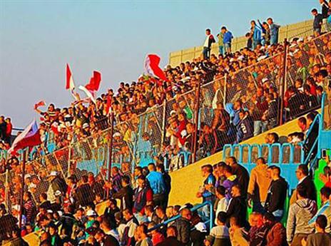 מיני בלומפילד. אצטדיון השלום (דאבל פס)