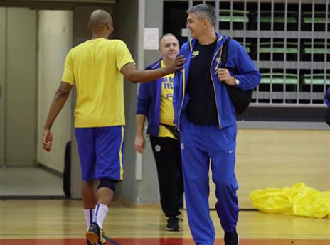 נכנס לעניינים (האתר הרשמי של מכבי ת"א)