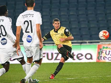 דהר קדימה בכל הזדמנות. ורד (דני מרון)