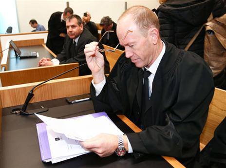 עו"ד קוטלר. "גורמים רציניים ברחו בגלל החובות" (אלן שיבר)