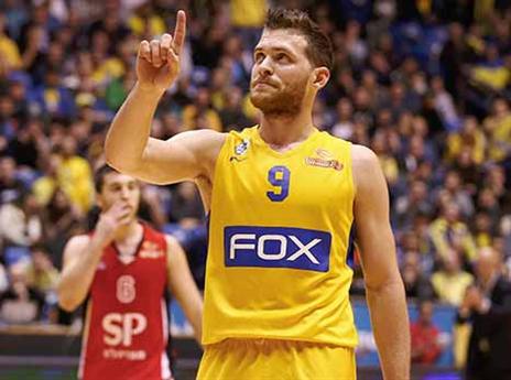 חיסל את ליונס. מקל (אלן שיבר)