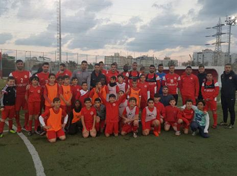 יש זמן גם לשמח ילדים (האתר הרשמי)