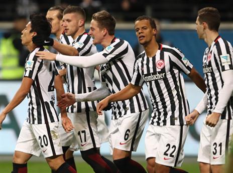 פרנקפורט חוגגת ניצחון חשוב (getty)