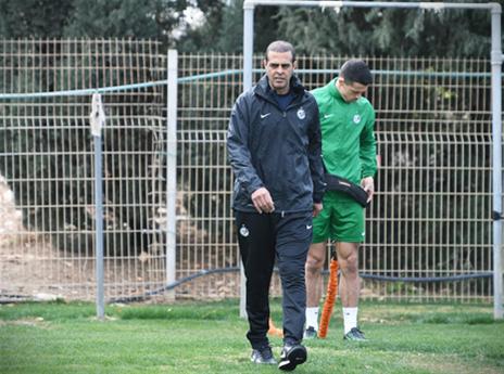 מרגיש את הדשא (האתר הרשמי של מכבי חיפה)